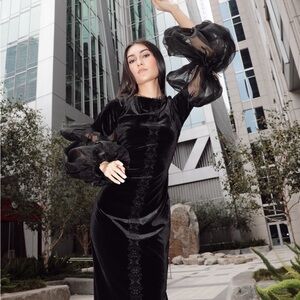 Elegant Black Velvet Prom Dress